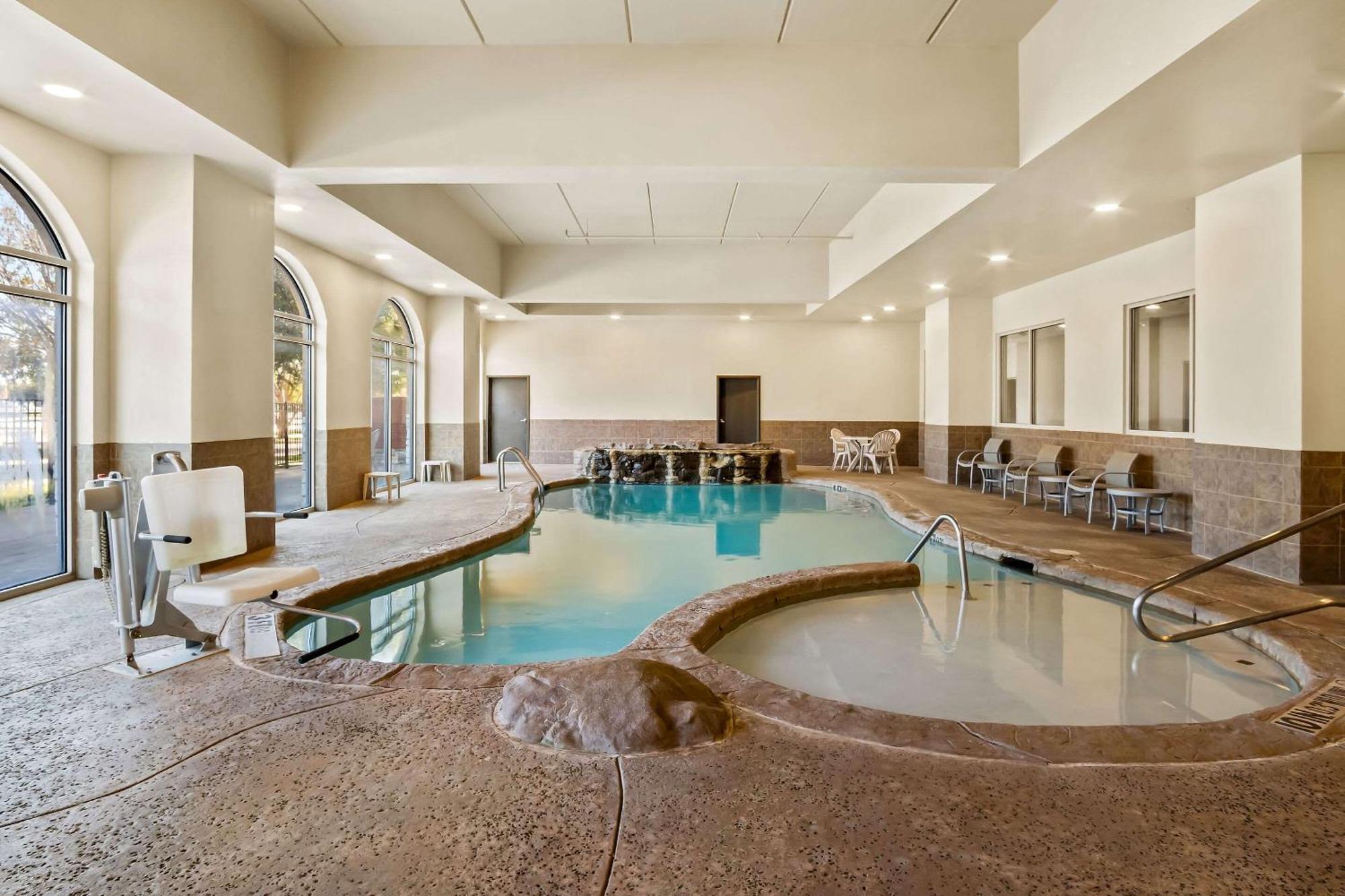 Comfort Suites Фриско Экстерьер фото