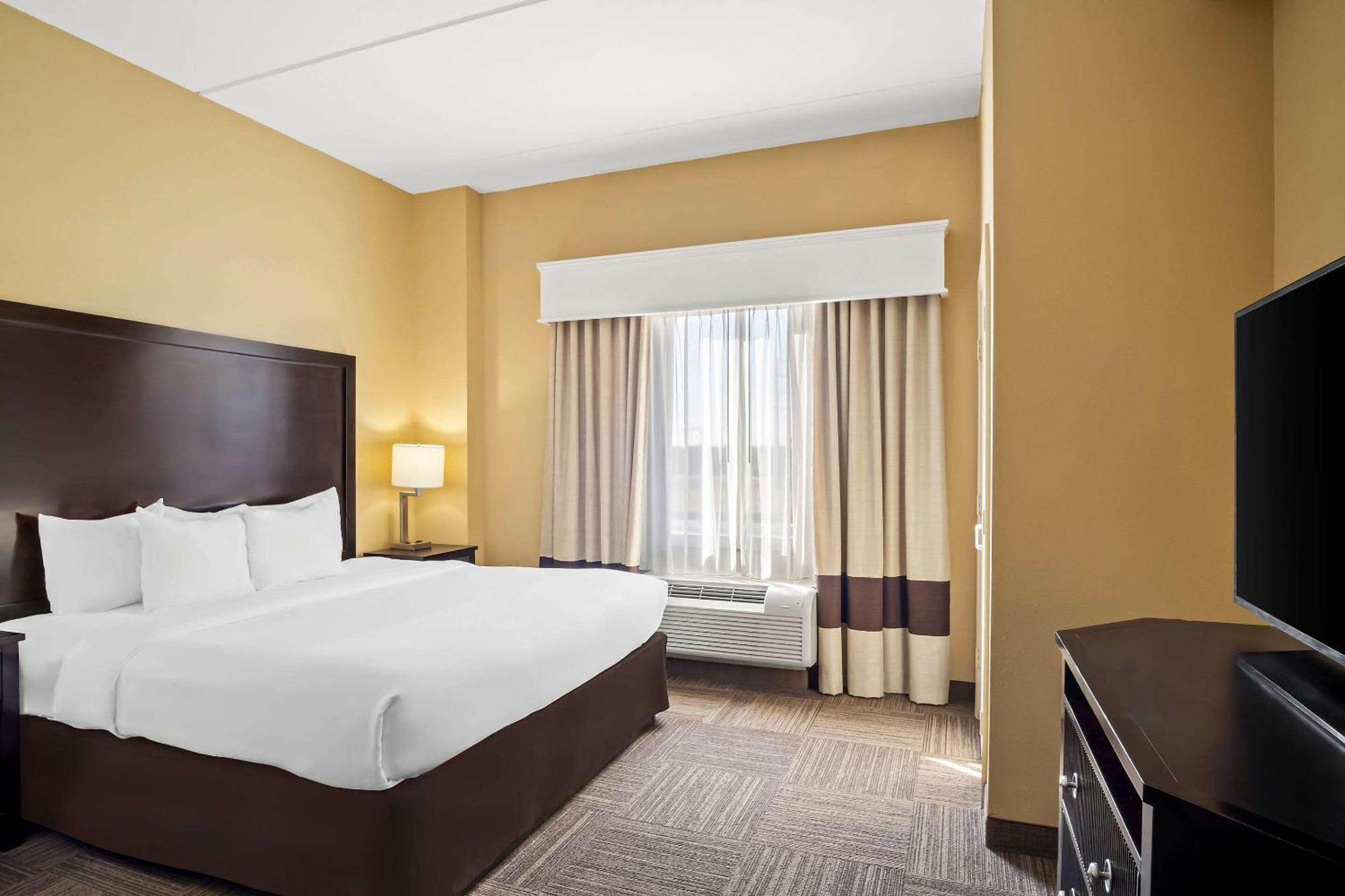 Comfort Suites Фриско Экстерьер фото