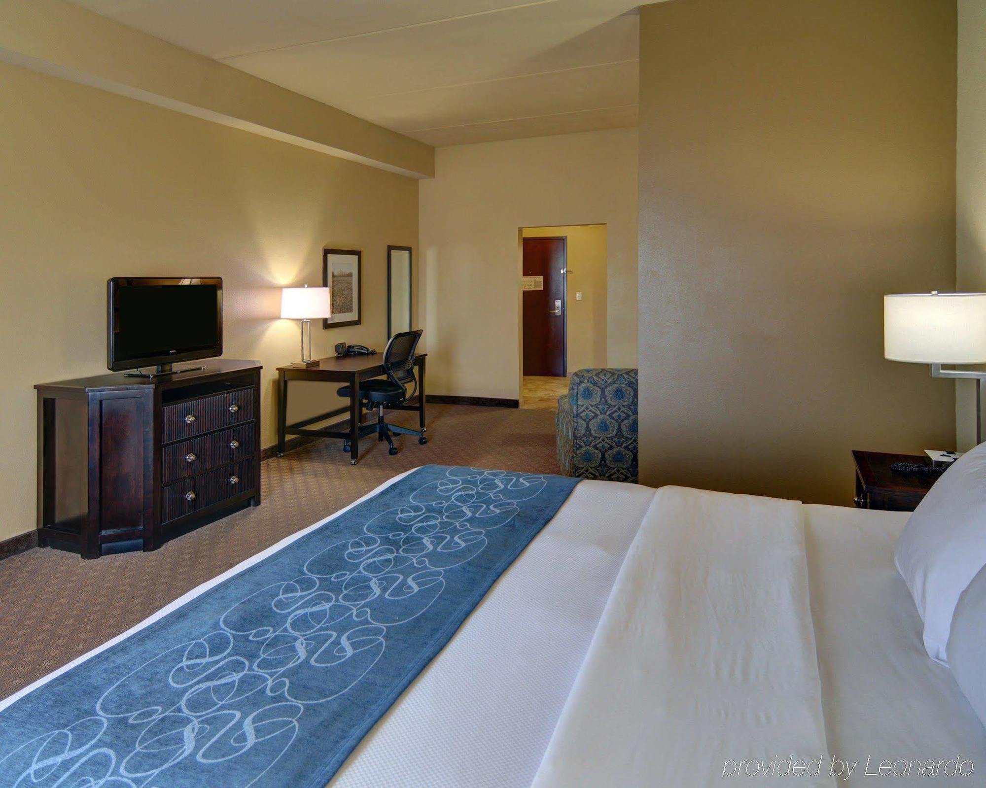 Comfort Suites Фриско Экстерьер фото